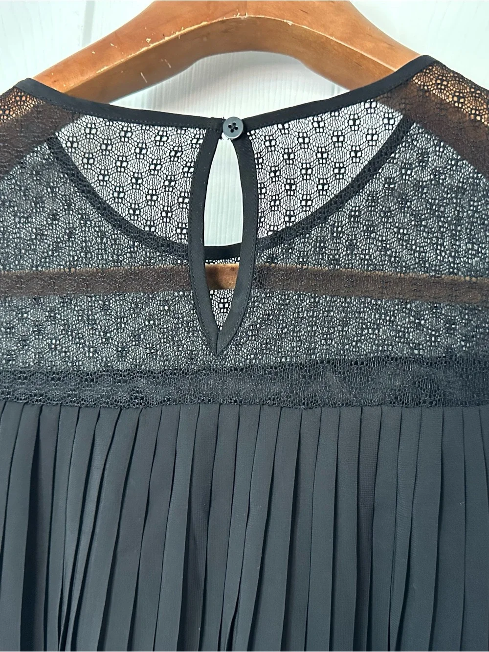 BCBG Girls Black Pleated Short Sleeve Dress 14